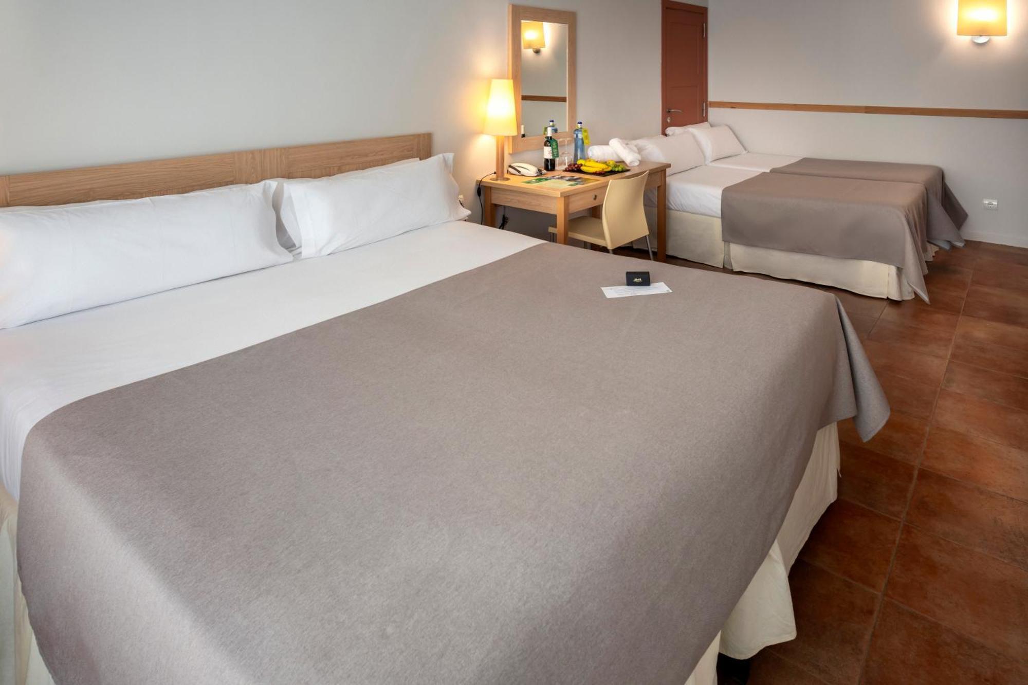 Vilar Rural De Arnes Hotel